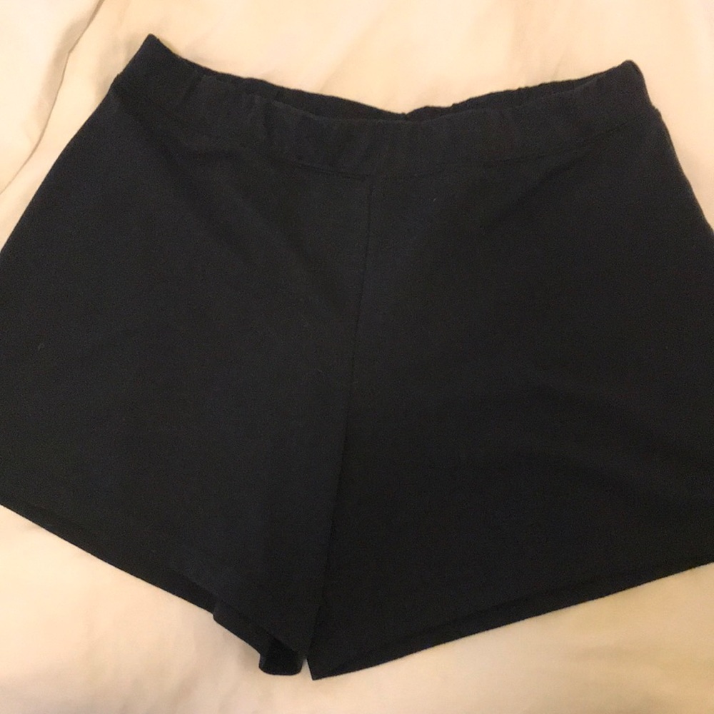 Moving comfort black shorts (unlined)